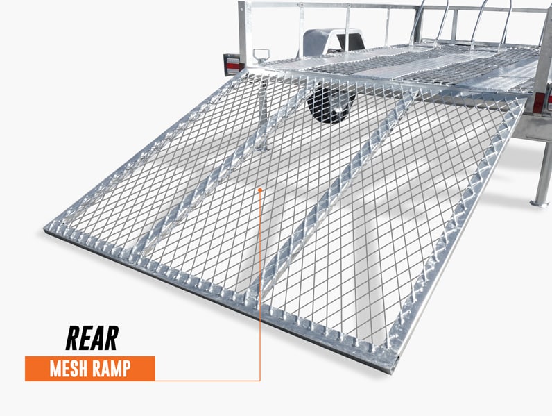 Close-up of rear mesh loading ramp